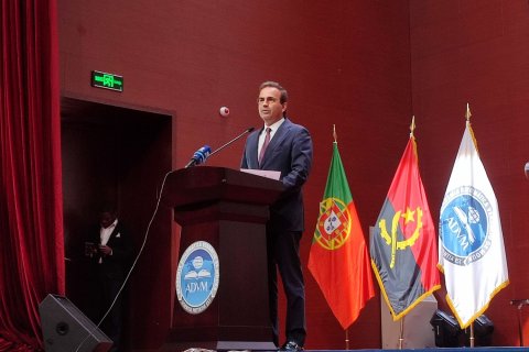 : Facebook Embaixada de Portugal em Angola 