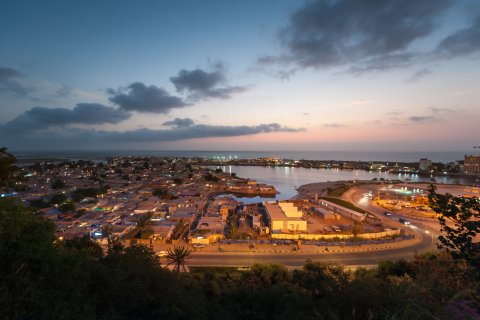<a href='http://www.angolaimagebank.com' target='_blank'>Angola Image Bank</a>: 