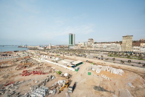 <a href='http://www.angolaimagebank.com' target='_blank'>Angola Image Bank</a>: 