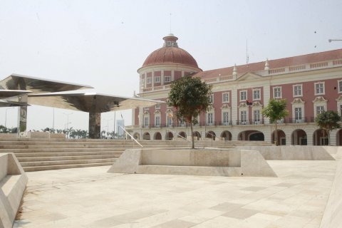 Rede Angola: 