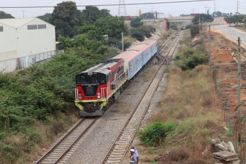 : Facebook Caminho de Ferro de Luanda-EP 