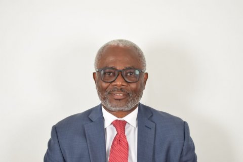 : Kwasi Anim, PCA da Amber Keye Inc