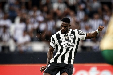 : Instagram Bastos Quissanga