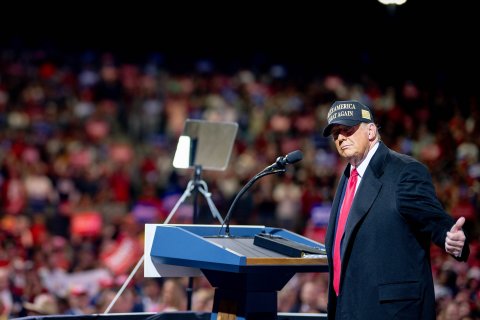 : Facebook Donald J. Trump 