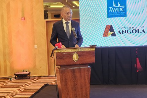 : Facebook Ministério dos Recursos Minerais, Petróleo e Gás Angola 
