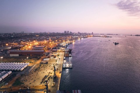 : Facebook Porto de Luanda 