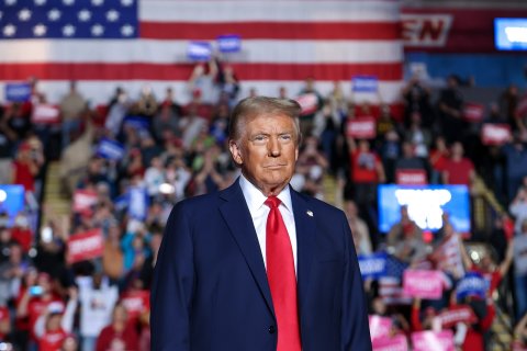 : Facebook Donald J. Trump 