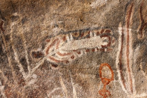 : Tchitundo-hulo rock paintings in a cave, Namibe Province, Capolopopo, Angola