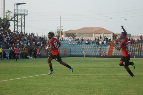 : Facebook Clube Desportivo 1º de Agosto 