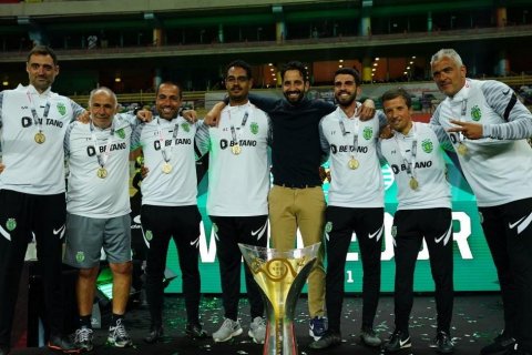 : Adélio Cândido está à esquerda de Rúben Amorim (Foto: Getty Images) 