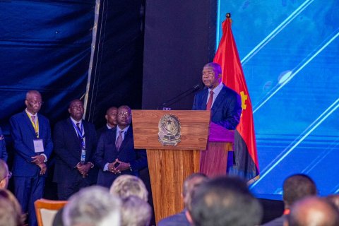 : Facebook da Presidência da República - Angola