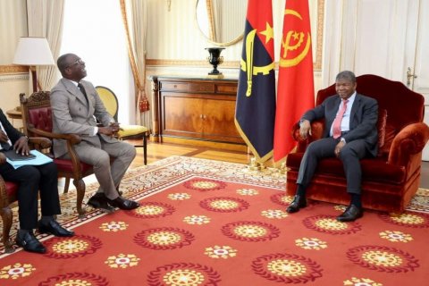 : Facebook Presidência da República - Angola