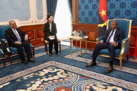 : Facebook Presidência da República - Angola 