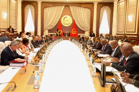: Facebook Presidência da República - Angola 