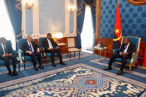 : Facebook Presidência da República - Angola