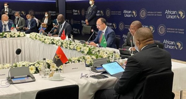 : Jornal de Angola