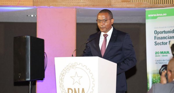 : Facebook Governo de Angola 