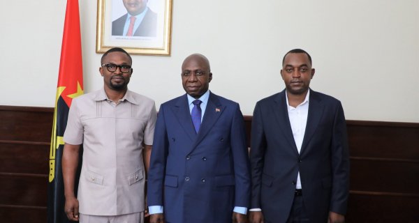 : Facebook Governo de Angola 