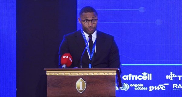 : Facebook Governo de Angola 
