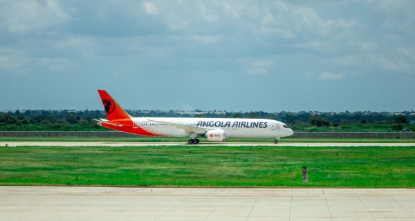 : Facebook TAAG - Linhas Aéreas de Angola 