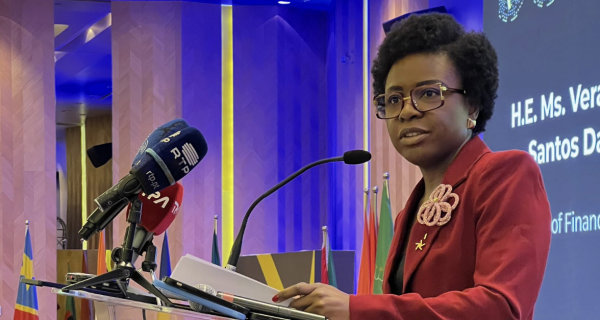 : Facebook Ministério das Finanças de Angola 