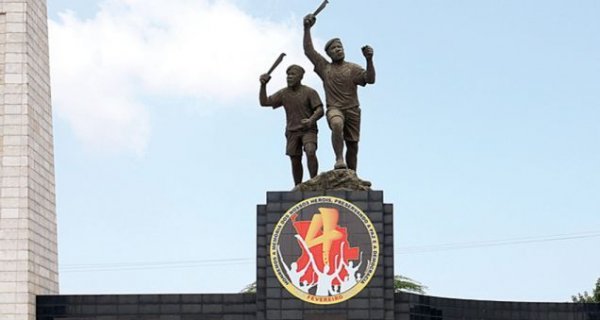 : Rádio Angola