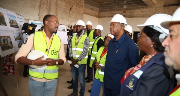 : Facebook Presidência da República - Angola 