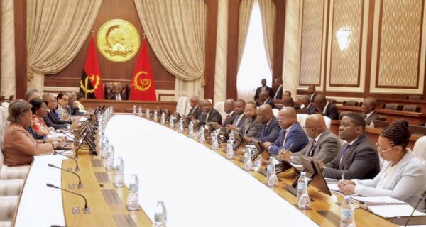 : Facebook Presidência da República - Angola 