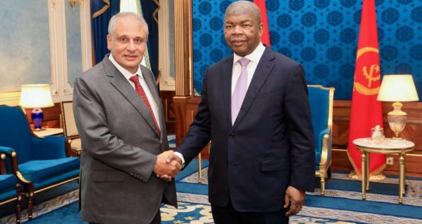 : Facebook Presidência da República - Angola 
