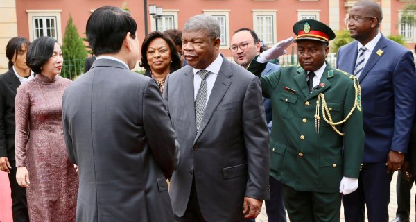 : Facebook Presidência da República - Angola 