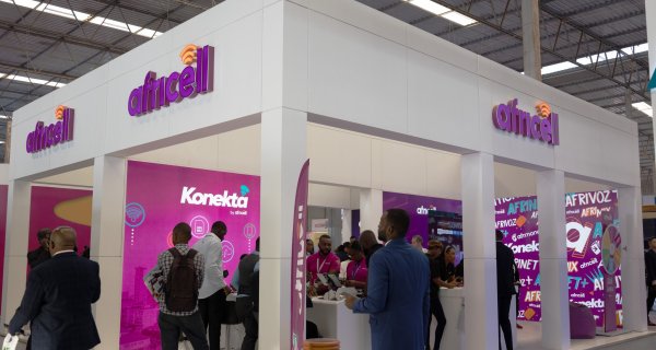 : Facebook Africell Angola, SA 