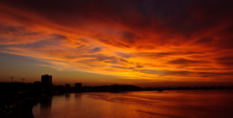 <a href='http://www.angolaimagebank.com' target='_blank'>Angola Image Bank</a>: 