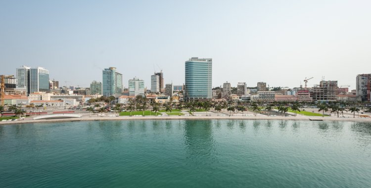 <a href='http://www.angolaimagebank.com' target='_blank'>Angola Image Bank</a>: 