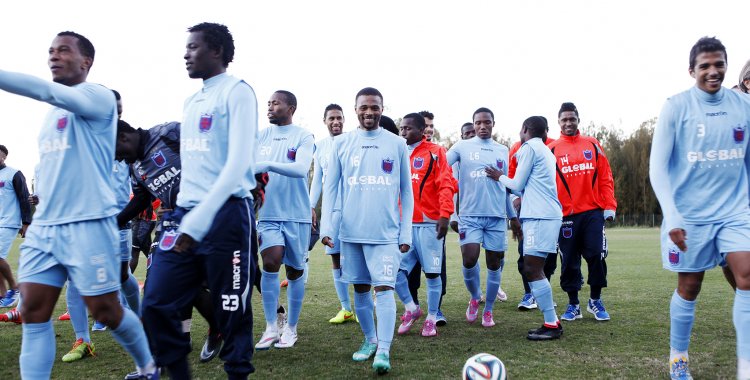 : recreativo do libolo em estágio no algarve. 
