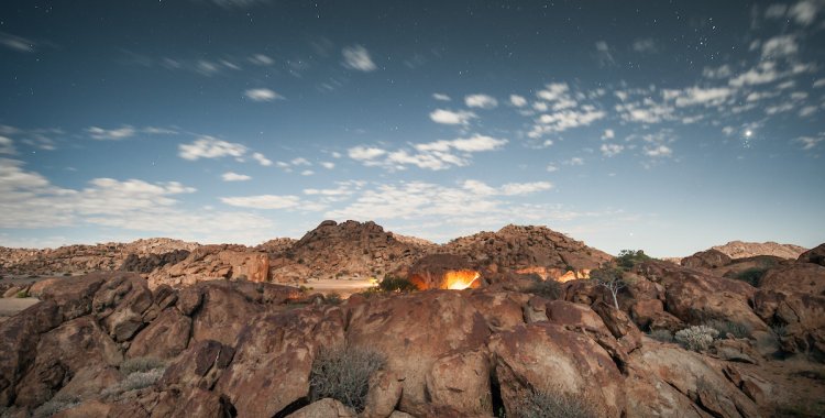 <a href='http://www.angolaimagebank.com' target='_blank'>Angola Image Bank</a>: Ao cair da noite no Parque Nacional do Iona no Deserto do Namibe