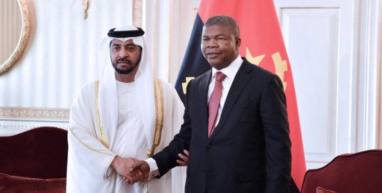 : João Lourenço com o Xeique Hamdan bin Zayed Al Nahyan