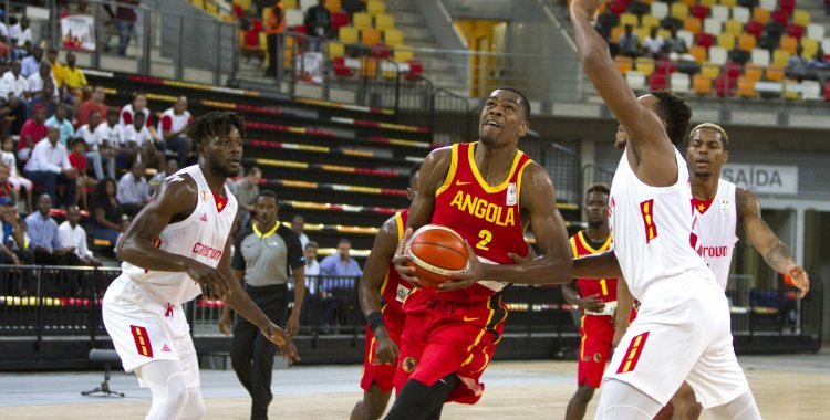 Basquetebol. Seleção Nacional realiza hoje jogo treino com 1º de Agosto