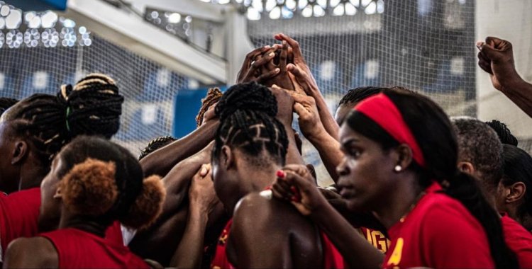 Basquetebol: Angola perde com Moçambique em estreia na corrida ao  Afrobasket feminino 2023 - Ver Angola - Diariamente, o melhor de Angola