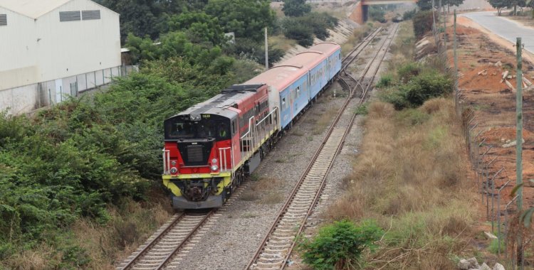 : Facebook Caminho de Ferro de Luanda-EP 