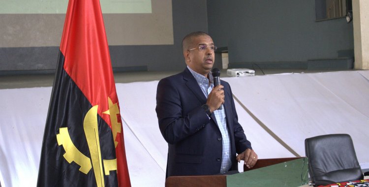 : Facebook Universidade José Eduardo dos Santos Huambo 