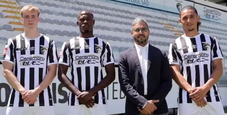 : Lucas De Bolle, Mindinho, Rodiney Sampaio (presidente da SAD) e Marlon Júnior