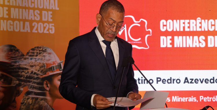 : Facebook Ministério dos Recursos Minerais, Petróleo e Gás Angola 