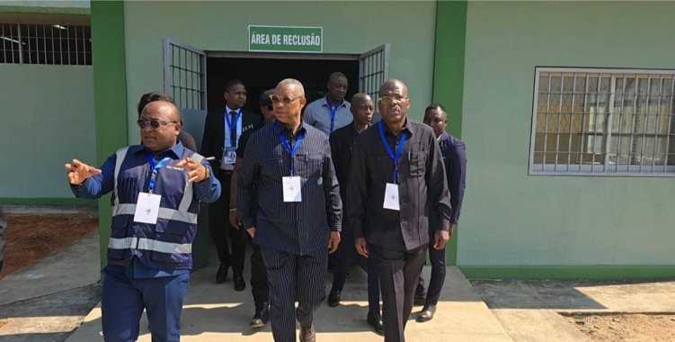 : Facebook Minint - Angola