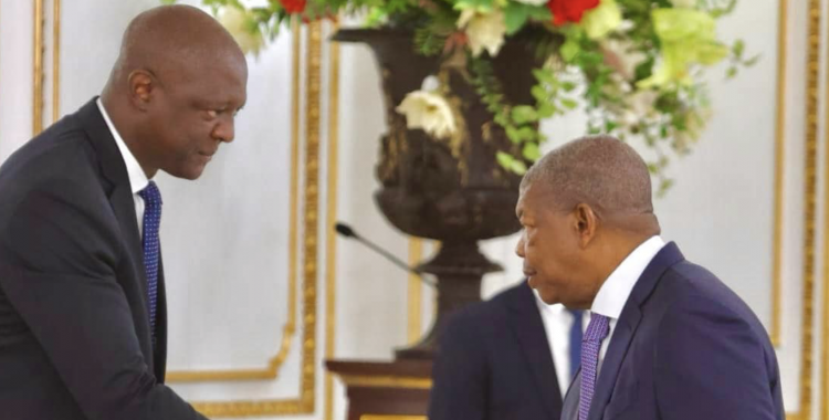 : Facebook Presidência da República - Angola