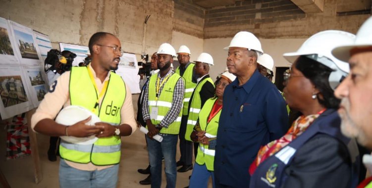 : Facebook Presidência da República - Angola 