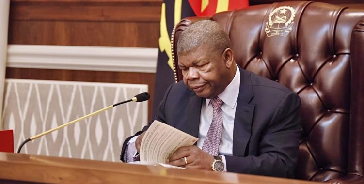 : Facebook Presidência da República - Angola 