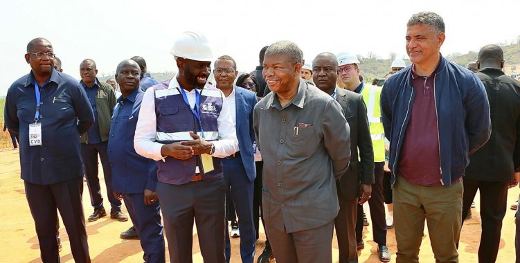 : Facebook Presidência da República - Angola 