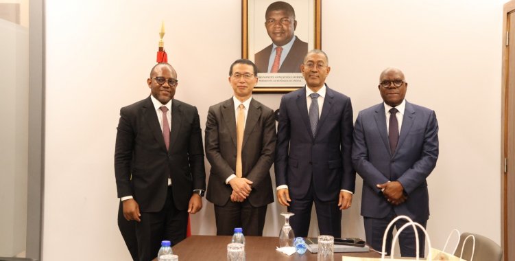 : Facebook Ministério dos Recursos Minerais, Petróleo e Gás Angola 
