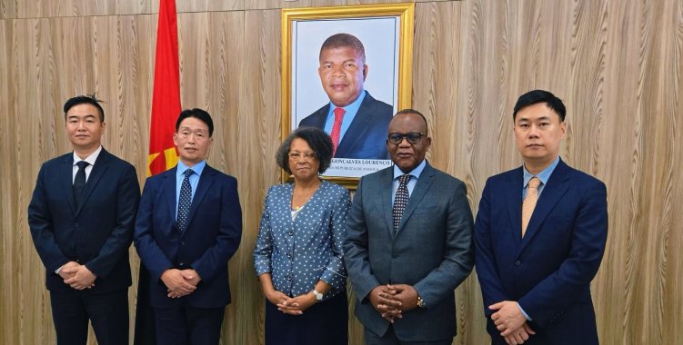 : Facebook Ministério da Educação de Angola 