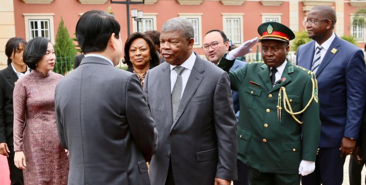 : Facebook Presidência da República - Angola 